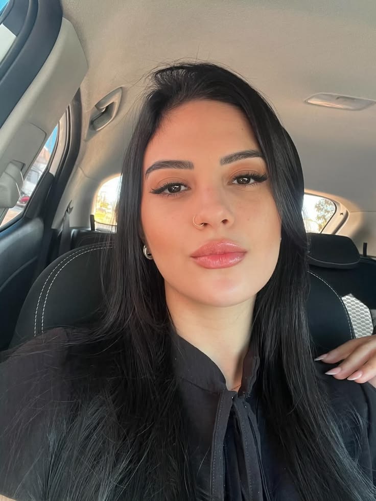 <em><strong>Lúcia M.</strong></em>